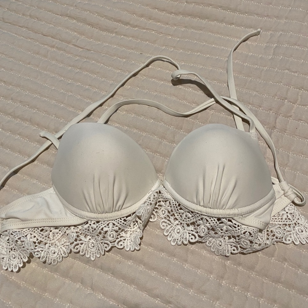 Lacey Swimsuit Top